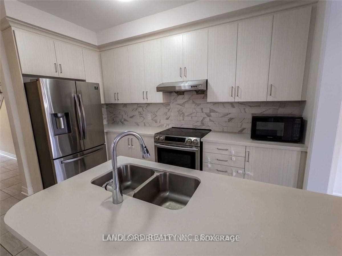 3301-jacob-way-oakville-ontario-w13032734