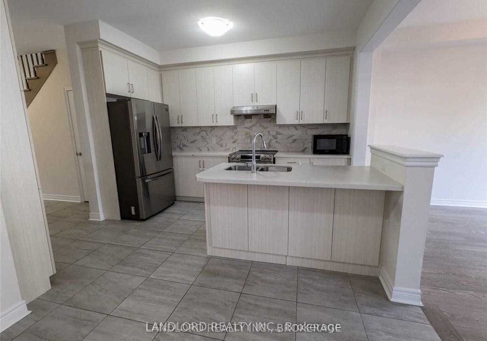 3301-jacob-way-oakville-ontario-w13032734