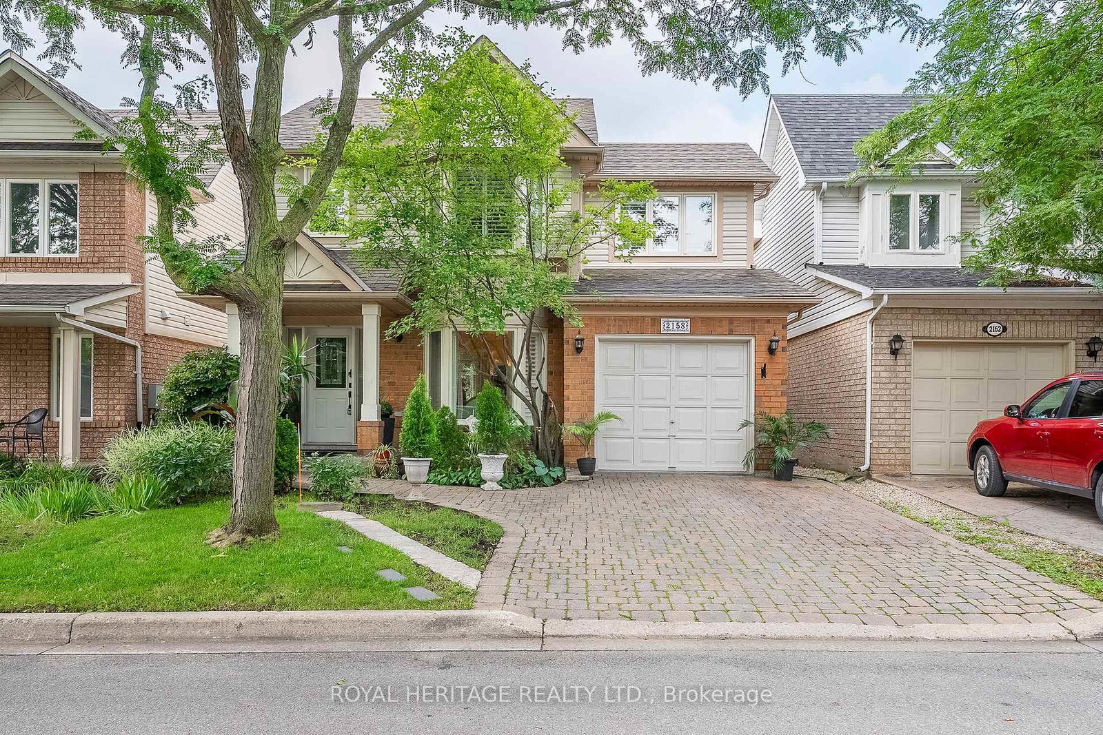 2158-birchleaf-lane-burlington-ontario-w13032756