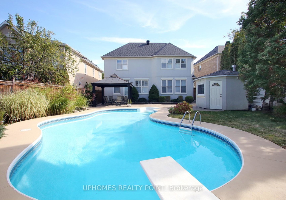 549-renshaw-court-mississauga-ontario-w13032996