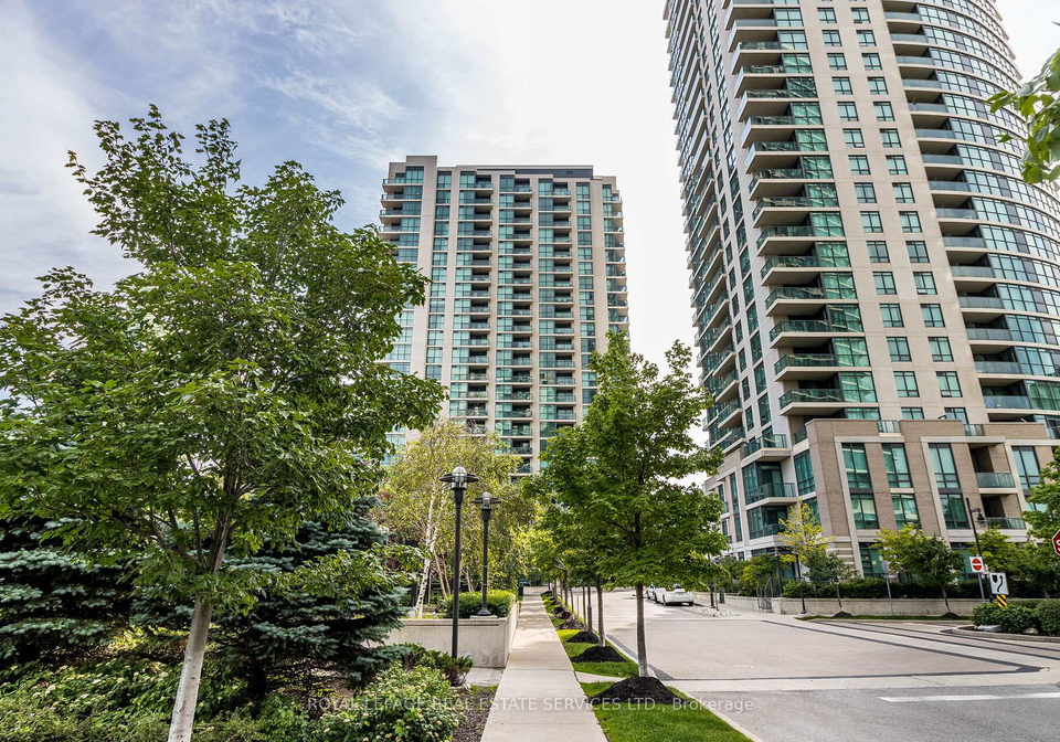 205-sherway-gardens-road-etobicoke-ontario-w13033122