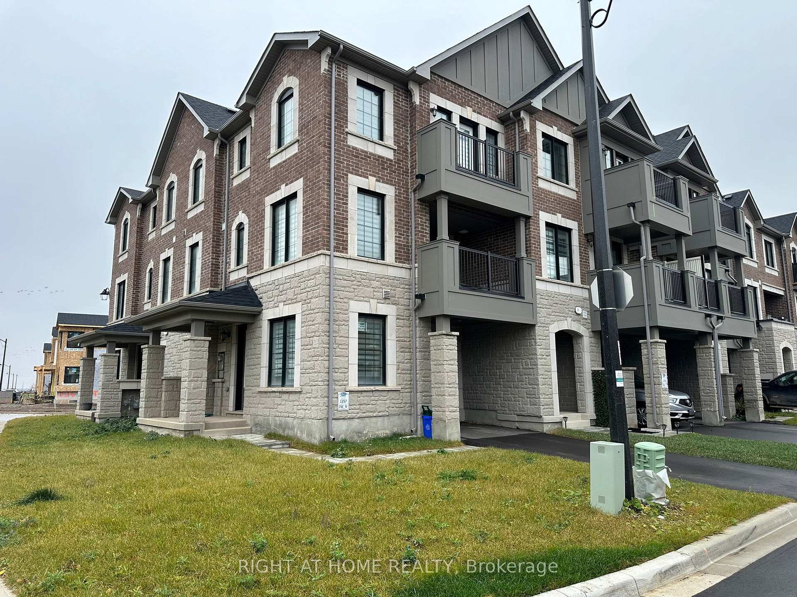 1593-moira-crescent-milton-ontario-w13033348