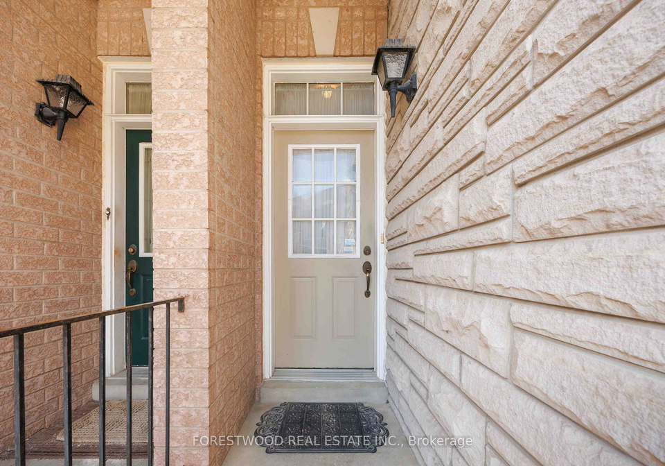 48-pioneer-avenue-north-york-ontario-w13033366