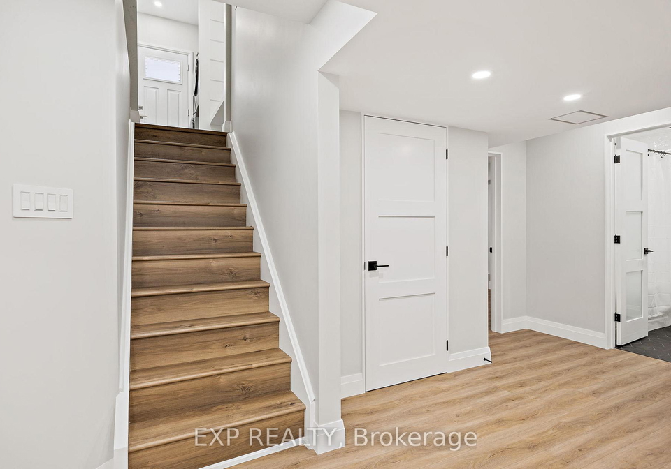 19-master-green-crescent-brampton-ontario-w13033590