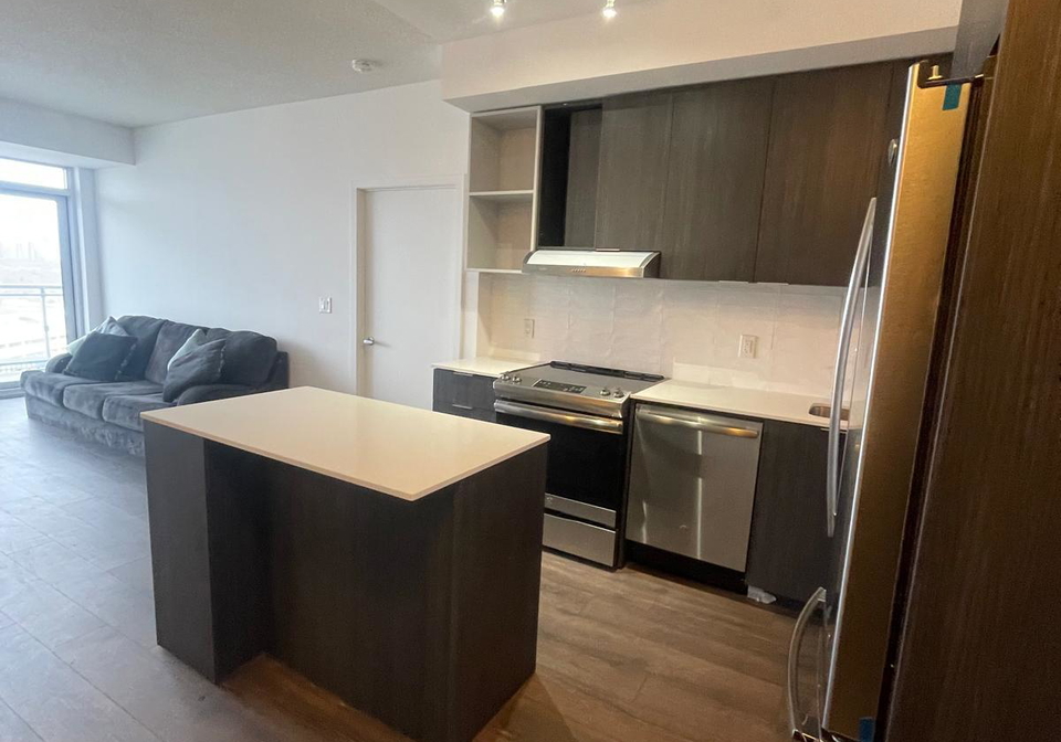 2520-eglinton-avenue-w-mississauga-ontario-w13033700
