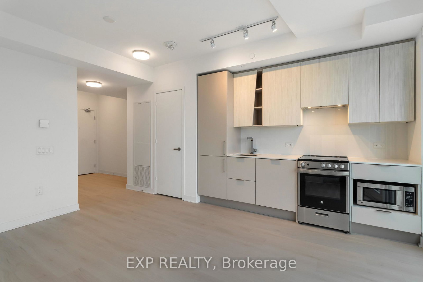 3900-confederation-parkway-mississauga-ontario-w13033878