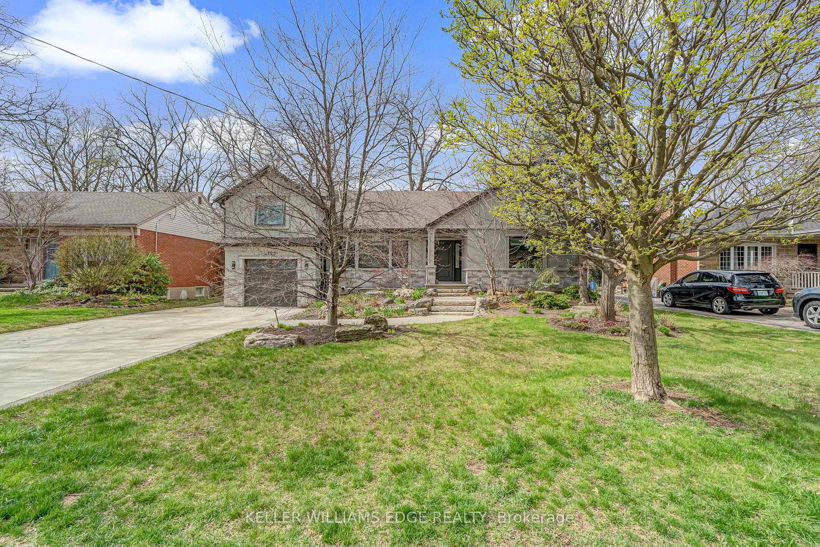 2123-deyncourt-drive-burlington-ontario-w13033892