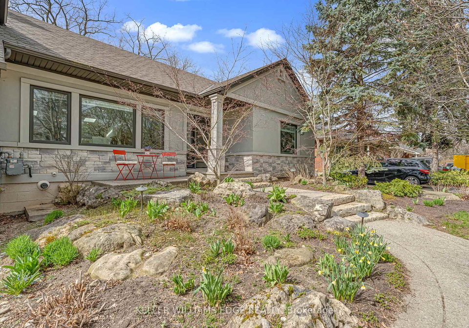 2123-deyncourt-drive-burlington-ontario-w13033892