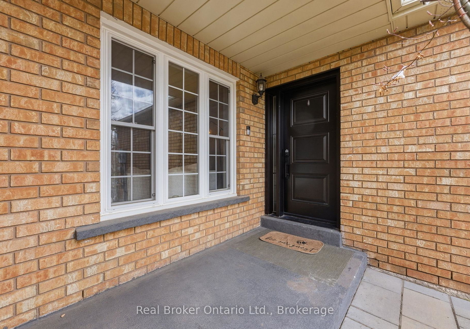 635-amelia-crescent-burlington-ontario-w13034076