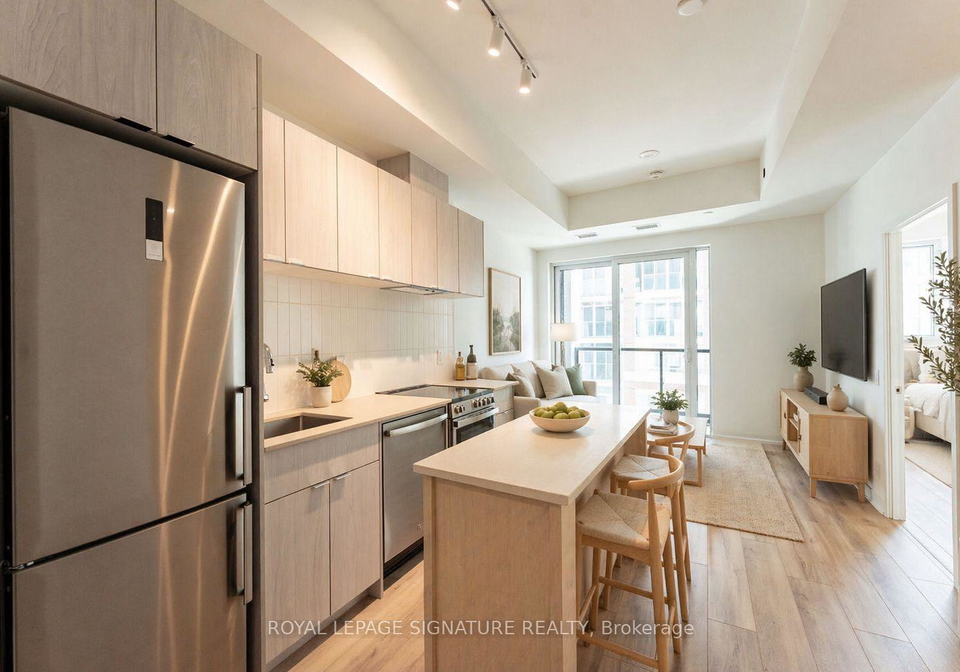 1660-bloor-street-w-toronto-ontario-w13034154