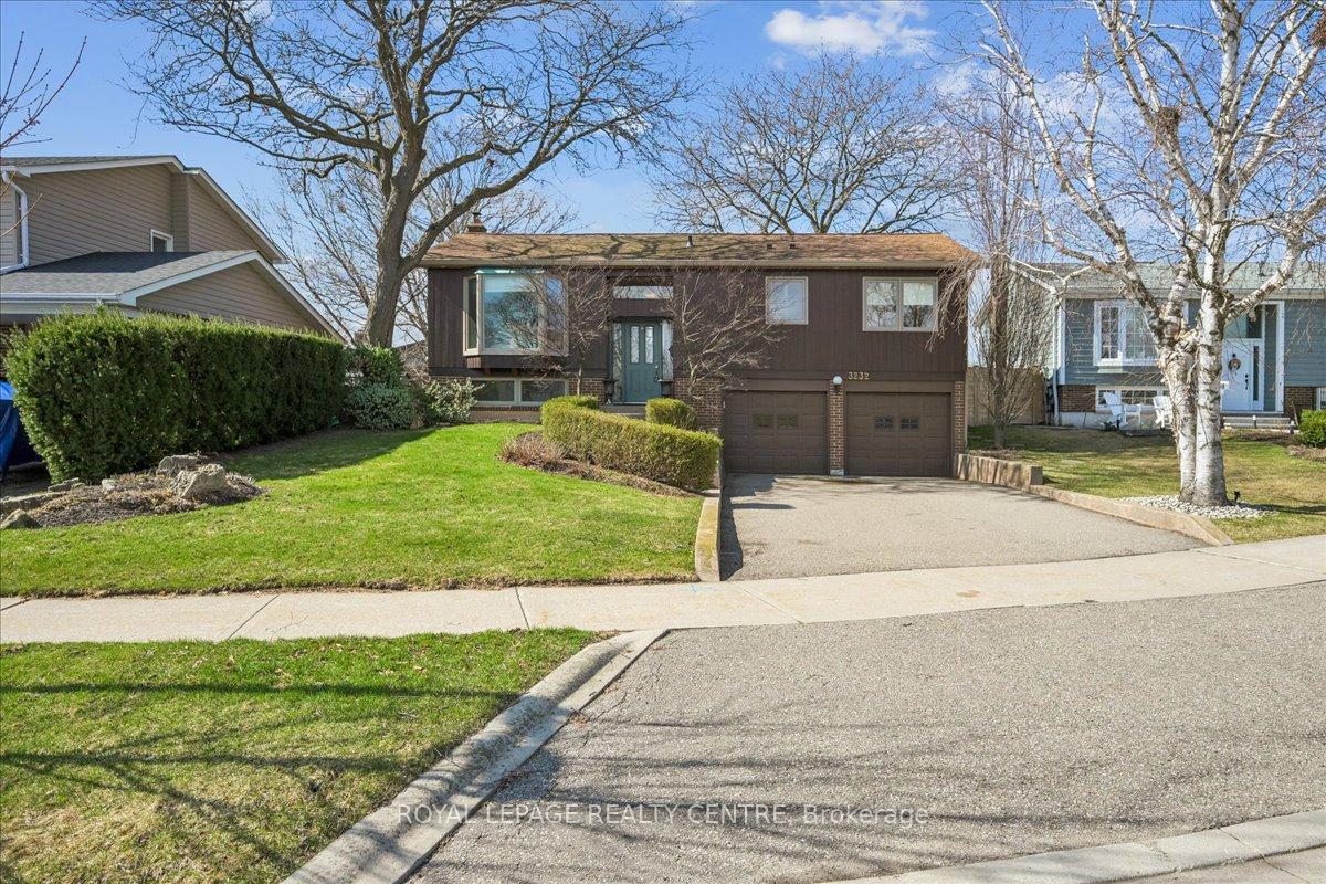 3232-crosstree-court-mississauga-ontario-w13034162
