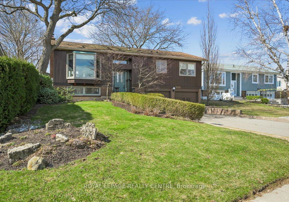 3232-crosstree-court-mississauga-ontario-w13034162