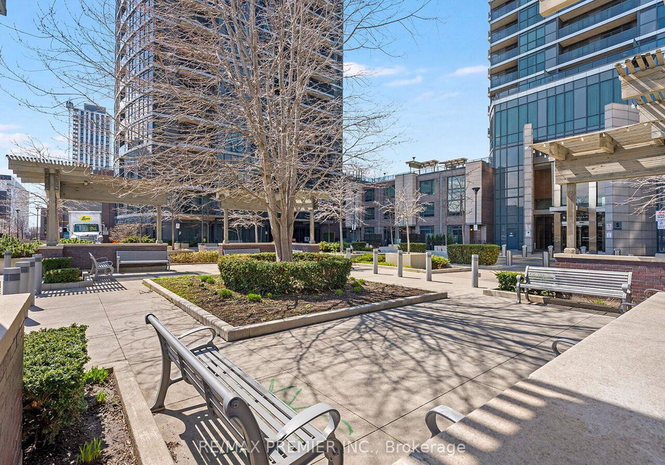 9-valhalla-inn-road-etobicoke-ontario-w13034170