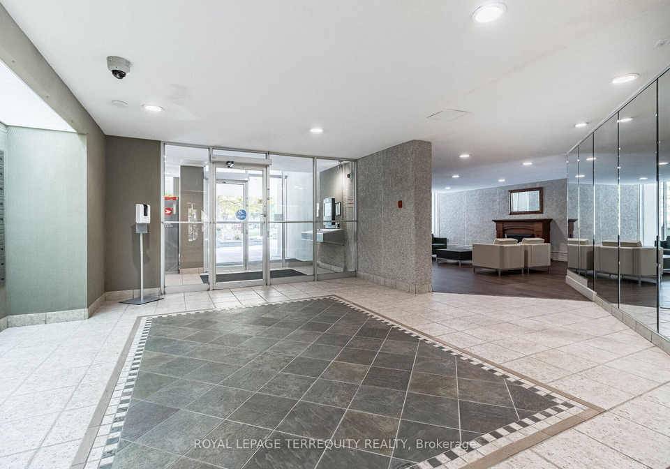 812-burnhamthorpe-road-etobicoke-ontario-w13034284