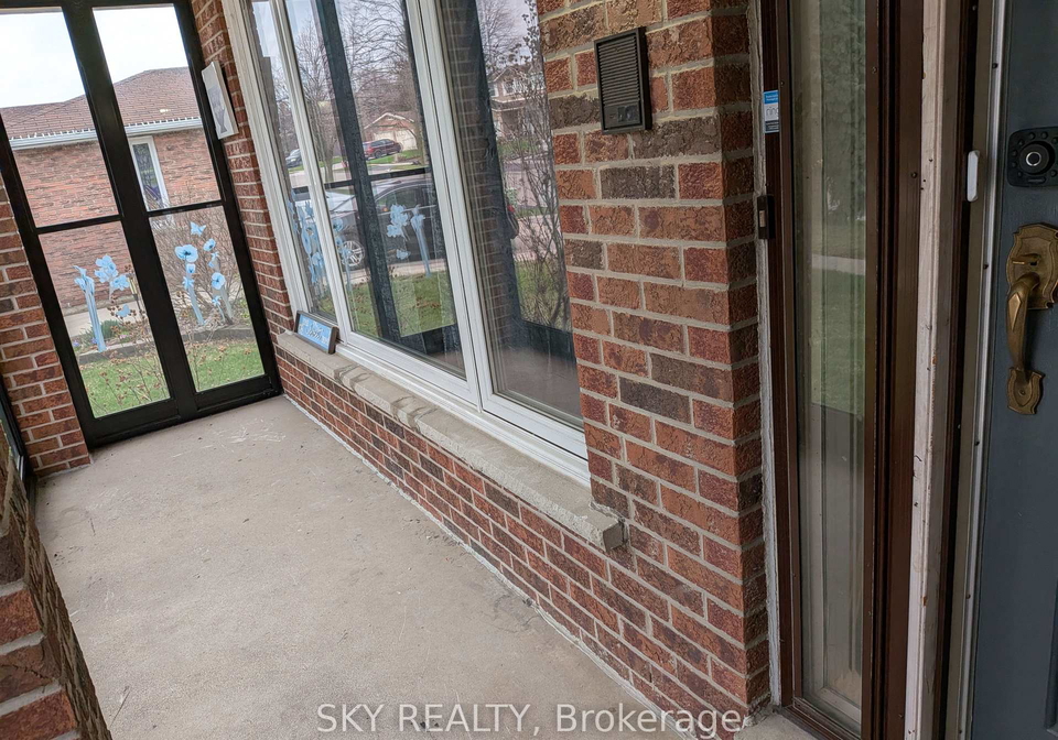 3-panorama-crescent-brampton-ontario-w13034320