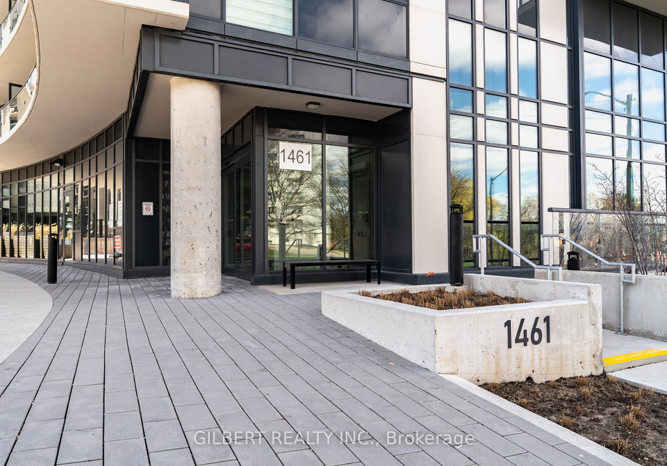 1461-lawrence-avenue-w-north-york-ontario-w13034402