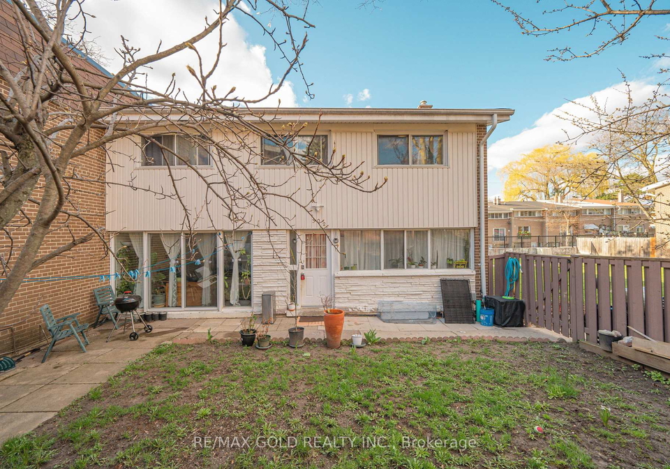 30-sentinel-road-york-ontario-w13034560