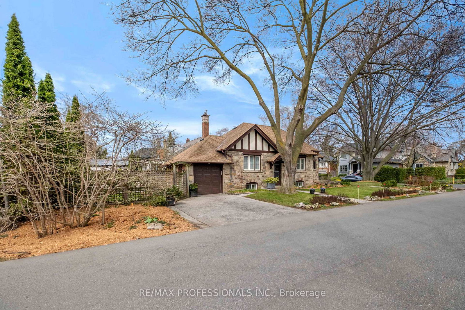 10-edgemore-drive-etobicoke-ontario-w13034930