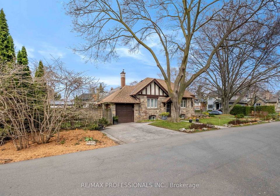 10-edgemore-drive-etobicoke-ontario-w13034930