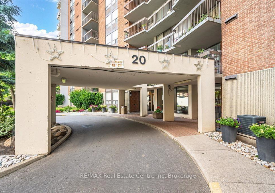 20-mississauga-valley-boulevard-mississauga-ontario-w13034932