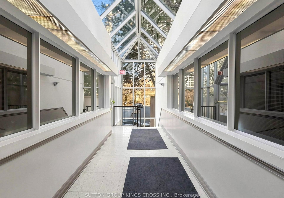 265-enfield-place-mississauga-ontario-w13035018
