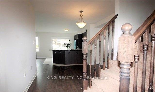 37-dregde-court-milton-ontario-w13035030