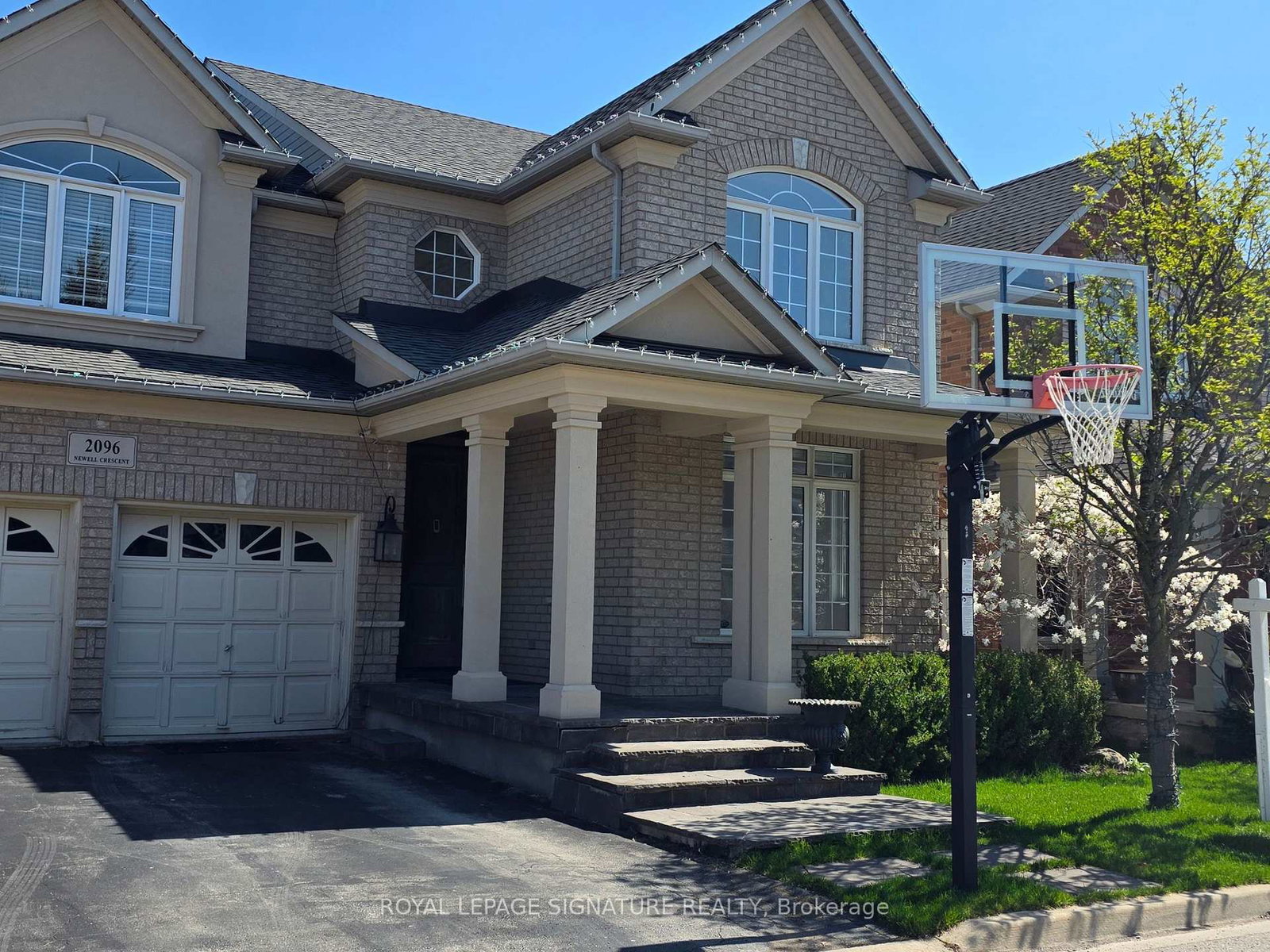 2096-newell-crescent-burlington-ontario-w13035092
