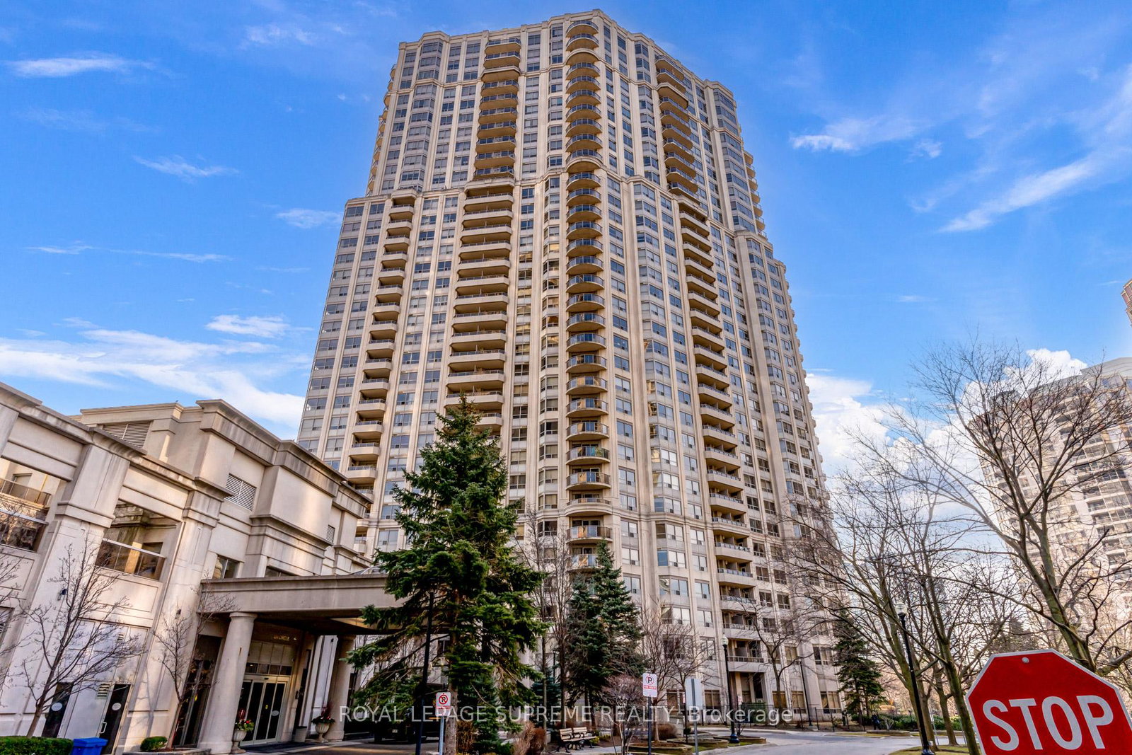 25-kingsbridge-garden-circle-mississauga-ontario-w13035242