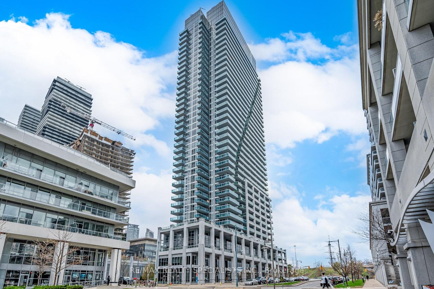 16-brookers-lane-etobicoke-ontario-w13035328