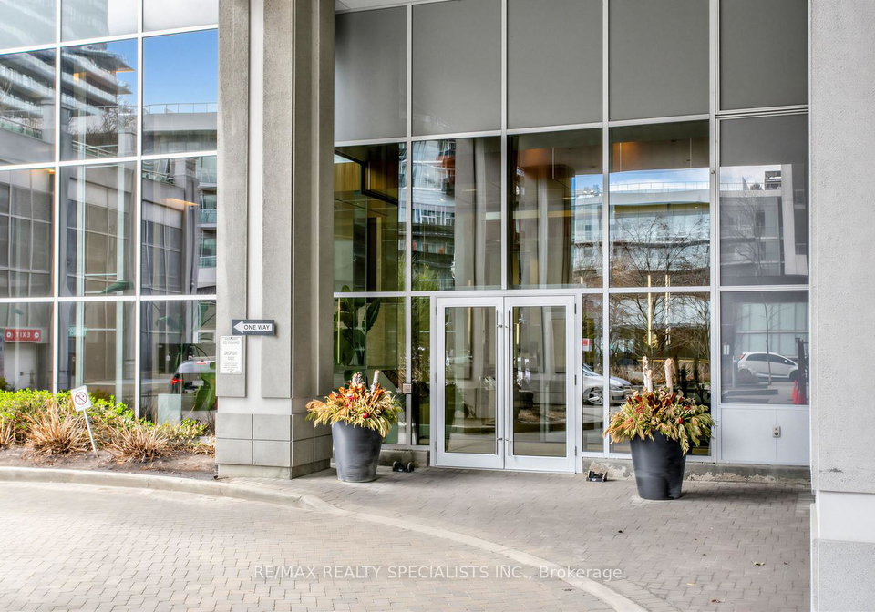 16-brookers-lane-etobicoke-ontario-w13035328