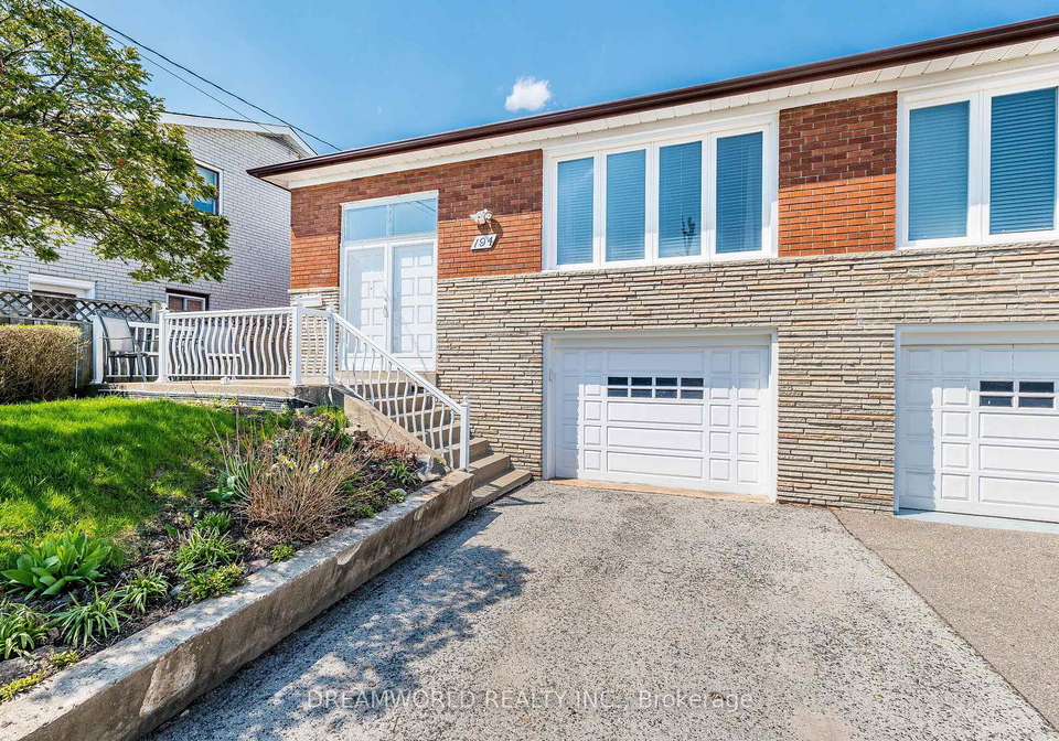 194-giltspur-drive-york-ontario-w13035476