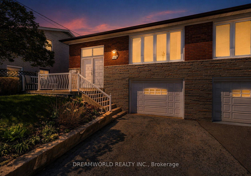 194-giltspur-drive-york-ontario-w13035476