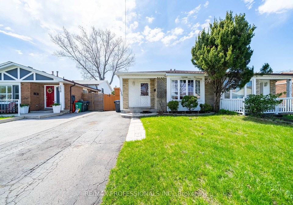 3435-martins-pine-crescent-mississauga-ontario-w13035480