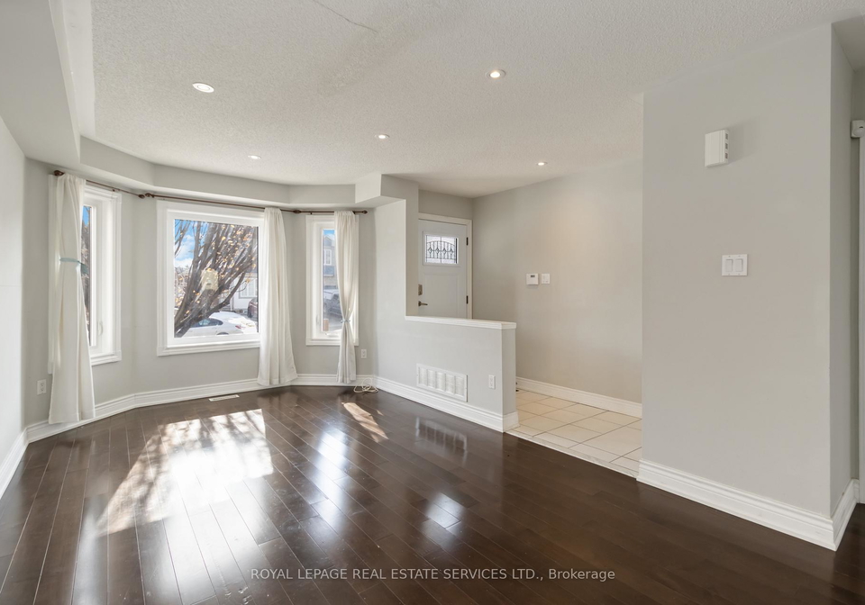 2400-bankside-drive-mississauga-ontario-w13035632