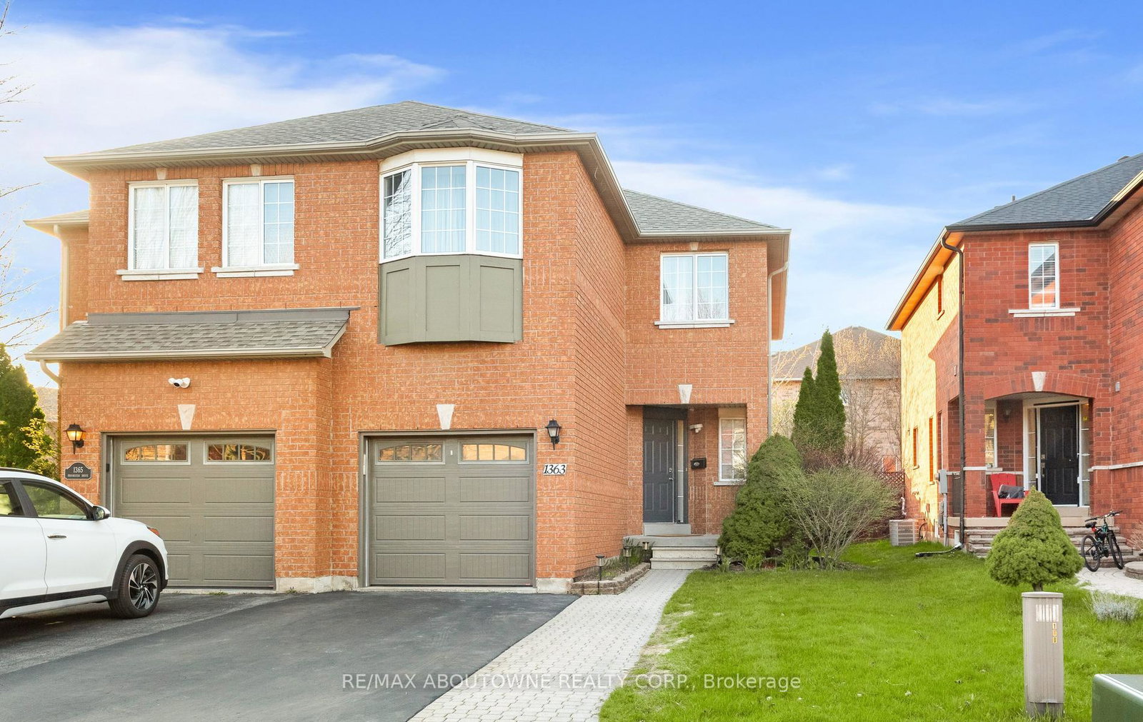 1363-brookstar-drive-oakville-ontario-w13035642