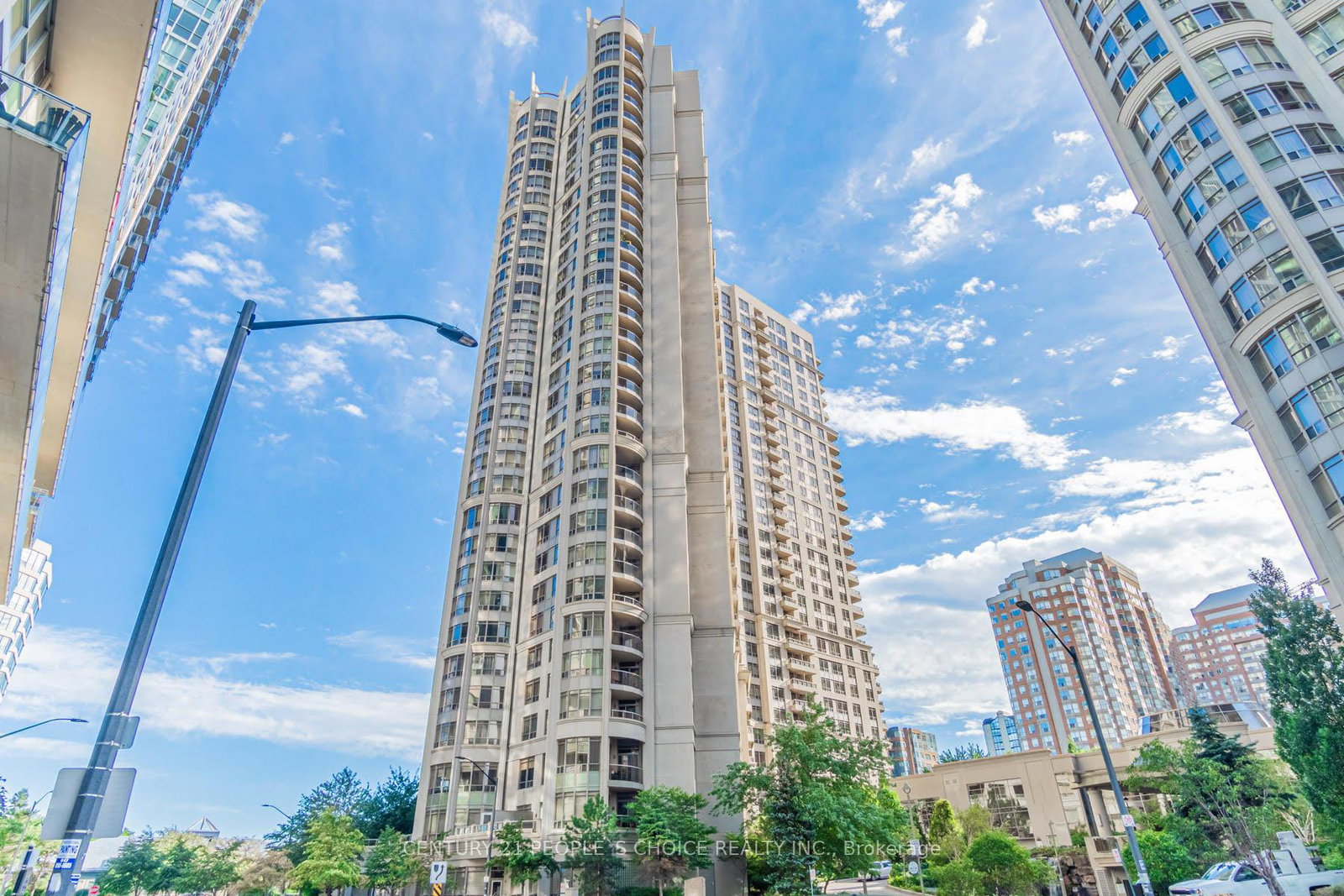3880-duke-of-york-boulevard-mississauga-ontario-w13035668