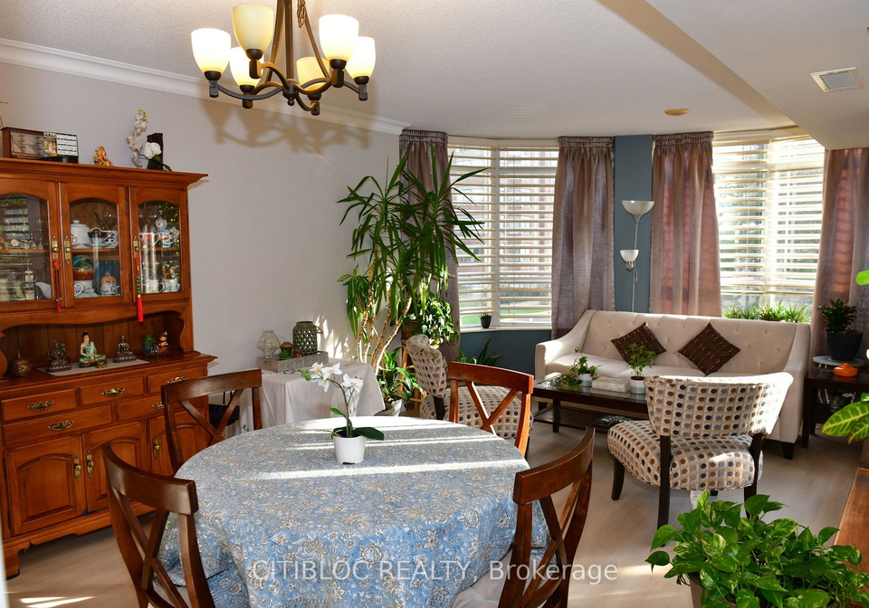 310-burnhamthorpe-road-w-mississauga-ontario-w13035838