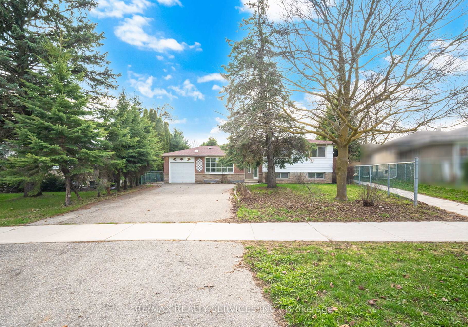 15-lawrence-avenue-orangeville-ontario-w13035842