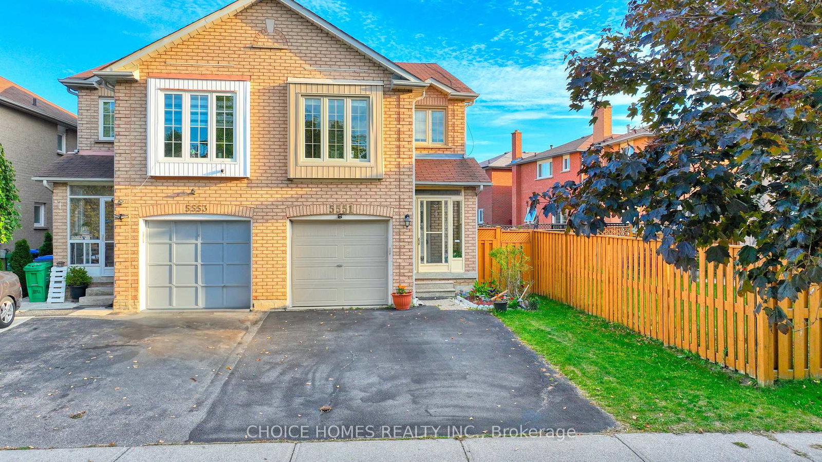 5551-cosmic-crescent-mississauga-ontario-w13035846