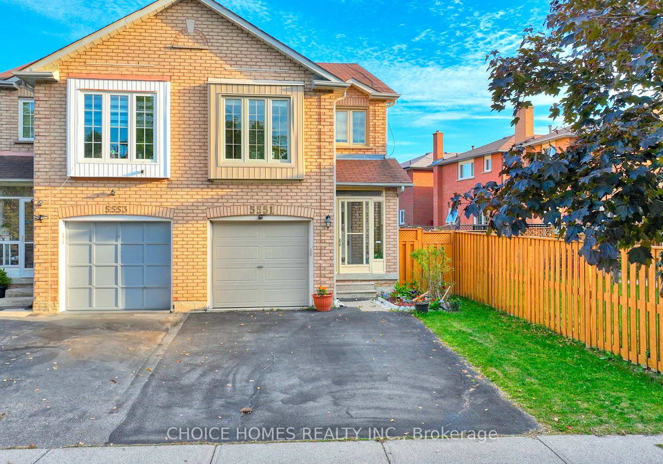 5551-cosmic-crescent-mississauga-ontario-w13035846