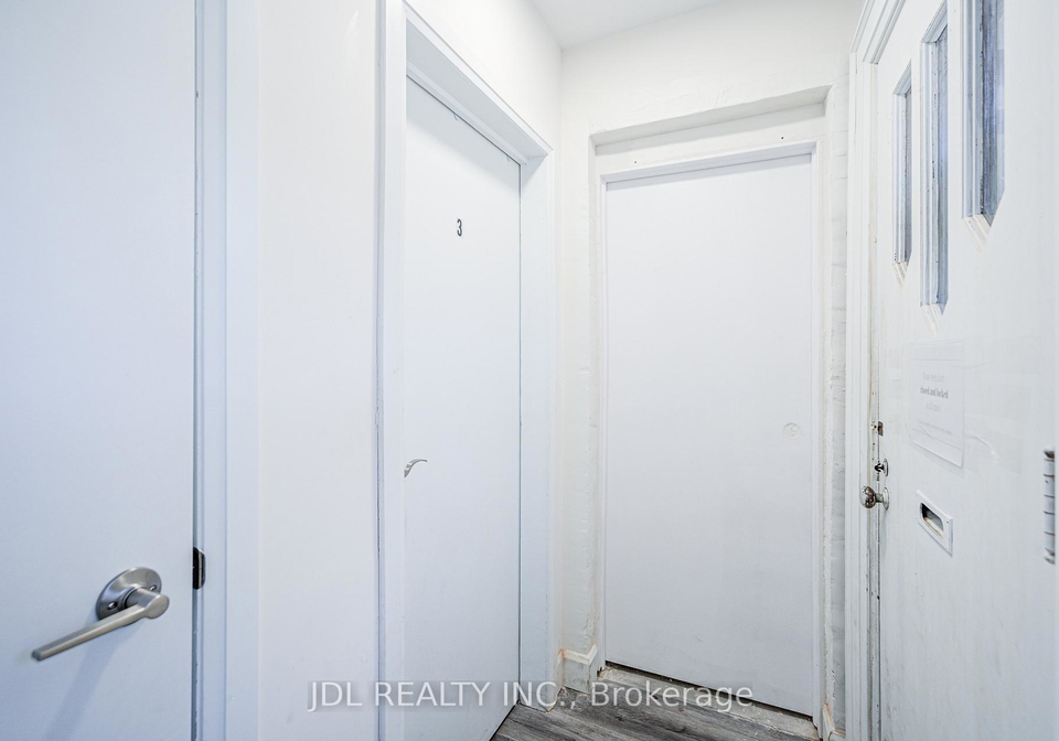 5-sorauren-avenue-toronto-ontario-w13035898