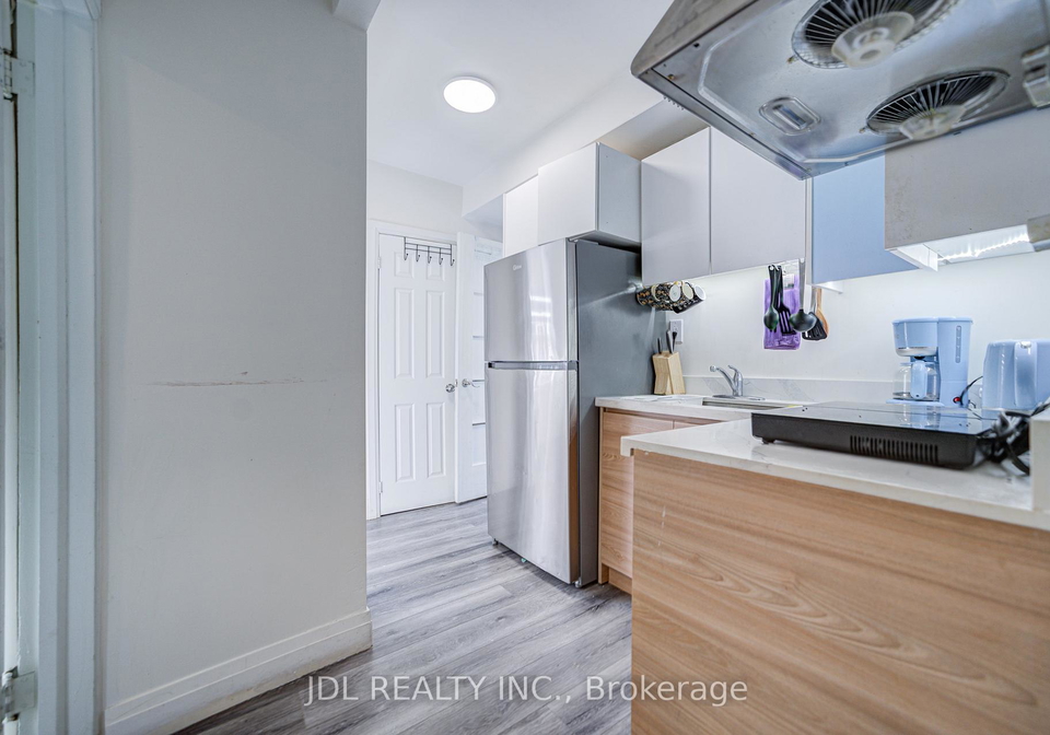 5-sorauren-avenue-toronto-ontario-w13035898
