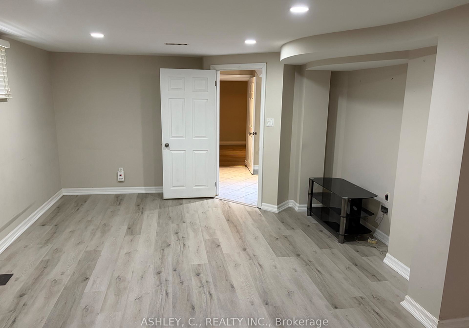 267-king-street-e-mississauga-ontario-w13035968
