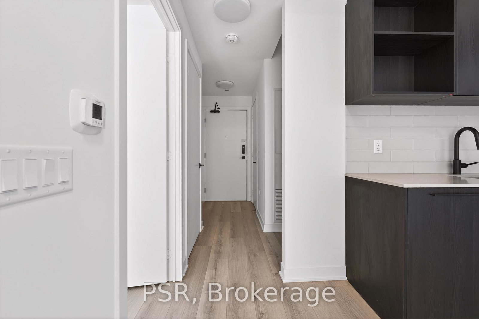 1185-dupont-street-n-toronto-ontario-w13035972