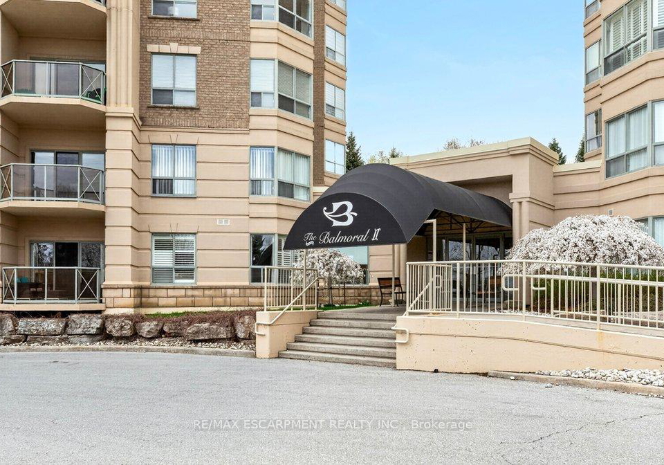2085-amherst-heights-drive-burlington-ontario-w13036050