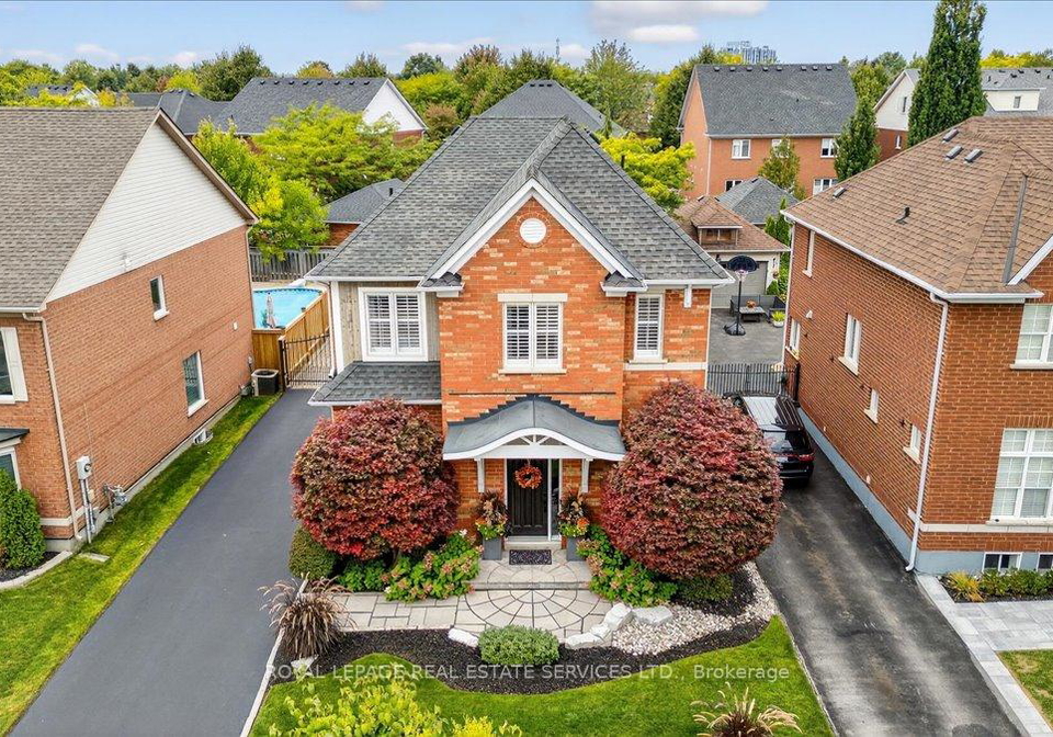 519-river-glen-boulevard-oakville-ontario-w13036086