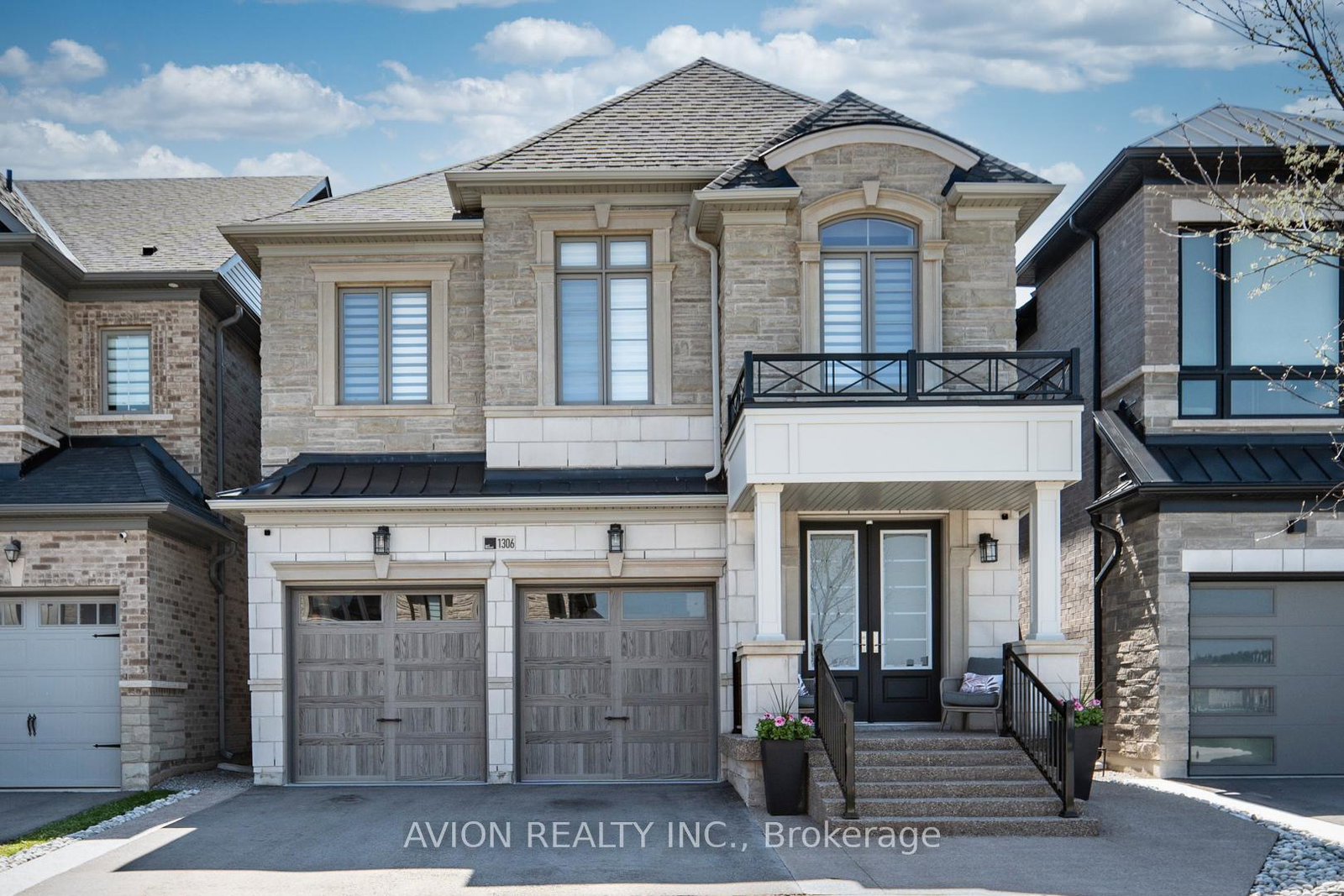 1306-felicity-gardens-oakville-ontario-w13036144