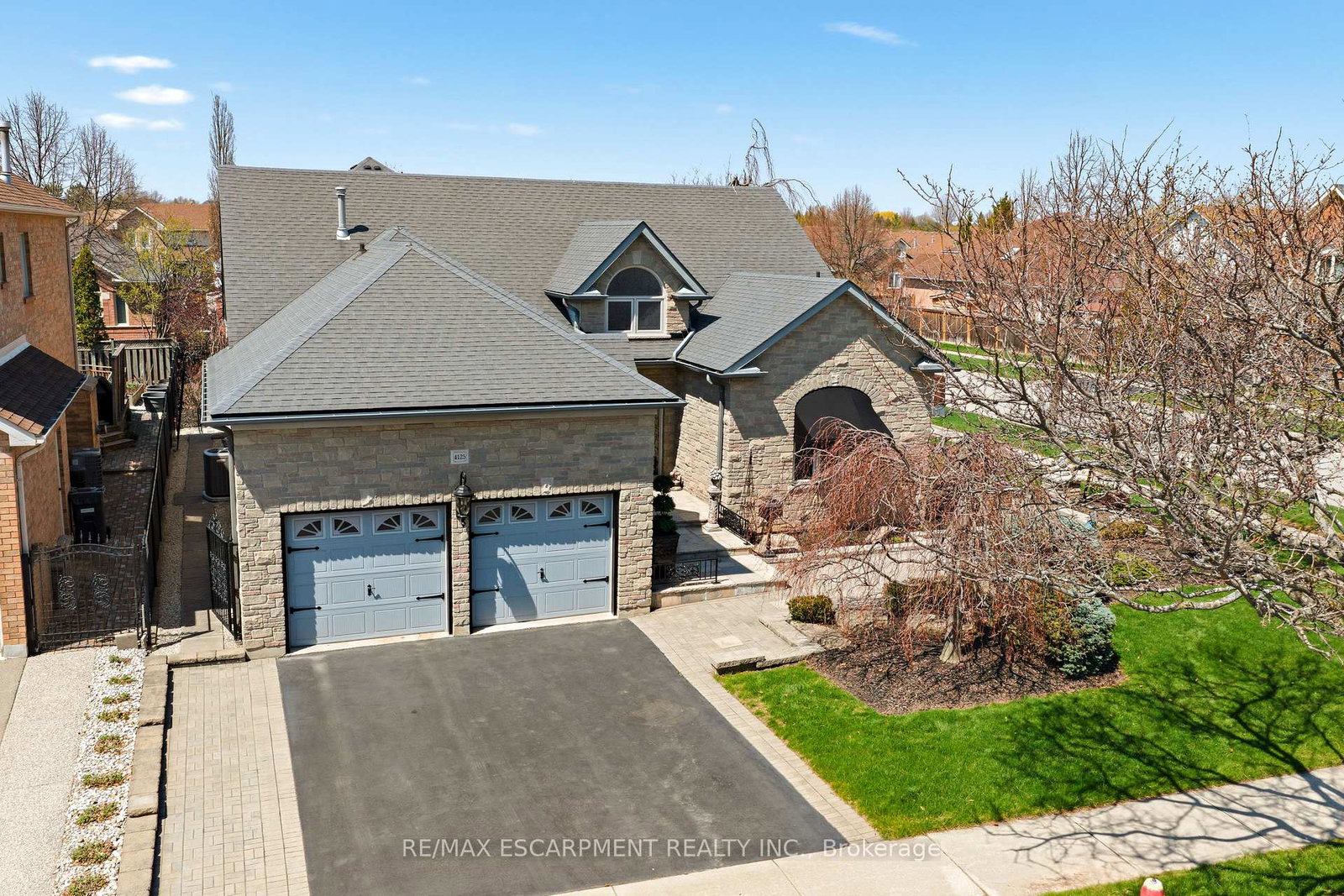 4125-montrose-crescent-burlington-ontario-w13036186