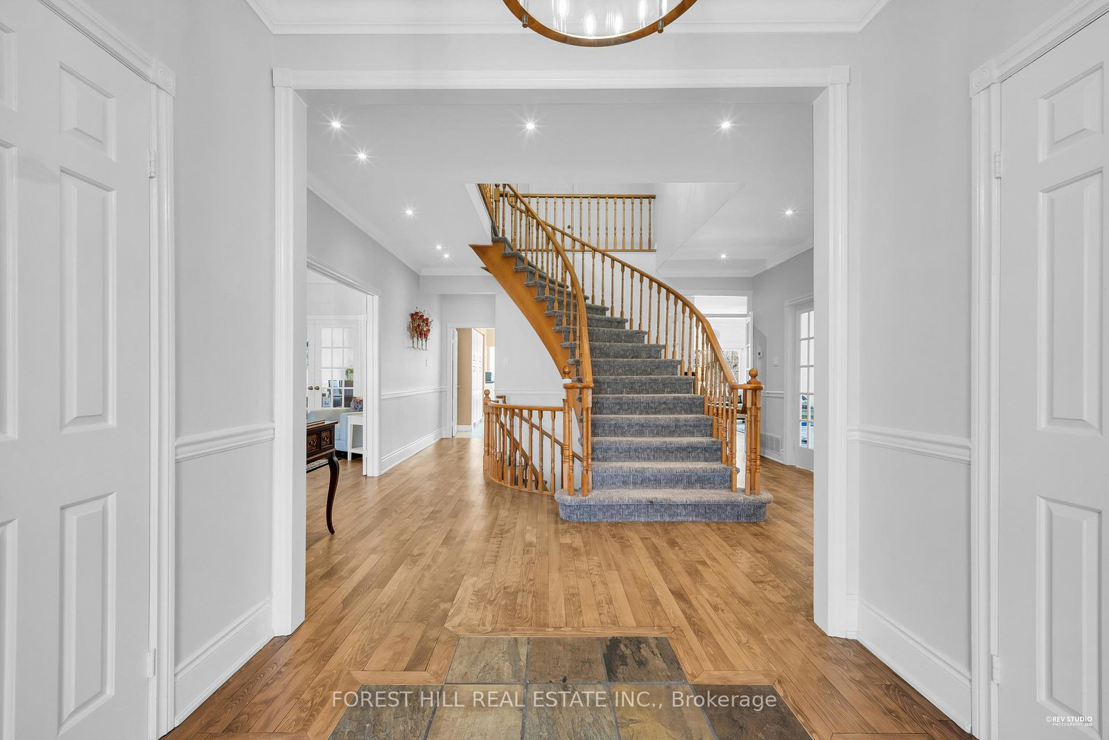 2434-deer-run-avenue-oakville-ontario-w13036240
