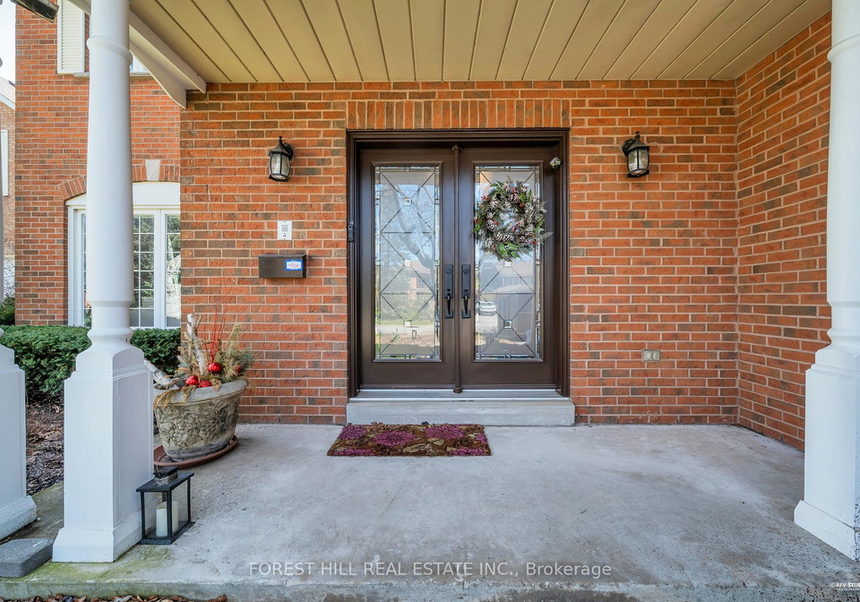 2434-deer-run-avenue-oakville-ontario-w13036240